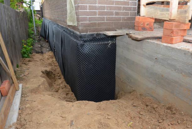 Happy homeowners after waterproofing job in Mentone